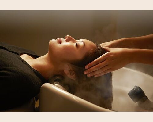 日立の美容室で人気のメニューにヘッドスパと髪質改善【unfi'oceanアンフィオーシャン】